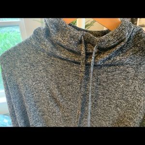 Gap sport poncho/sweater